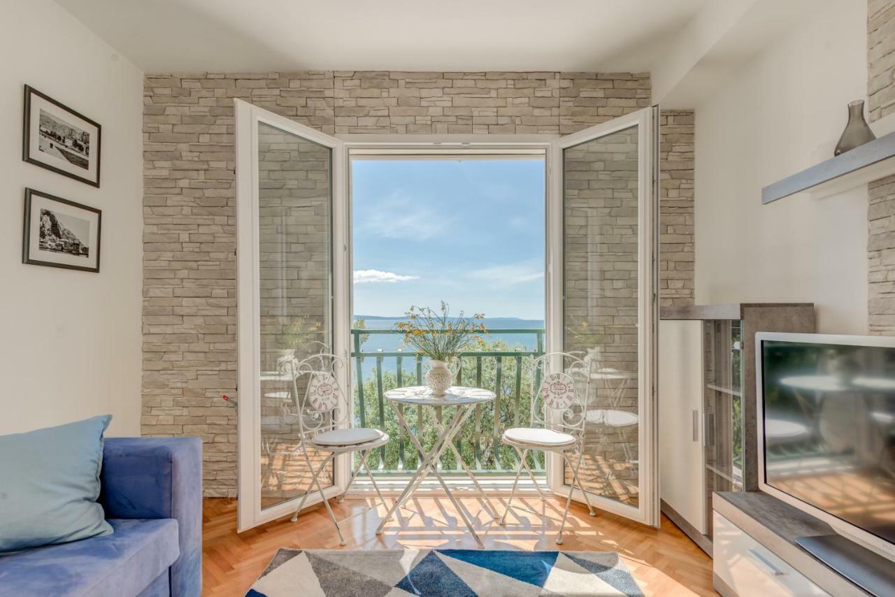 Apartmani Mirta Omis Omiš Exterior foto