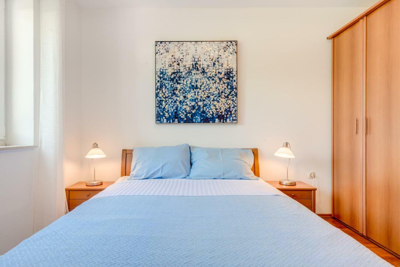 Apartmani Mirta Omis Omiš Exterior foto