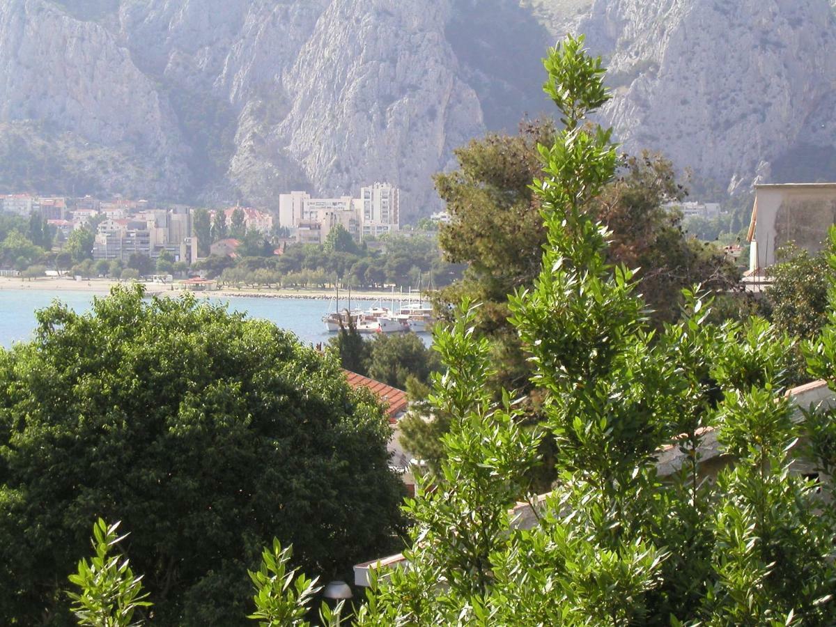 Apartmani Mirta Omis Omiš Exterior foto