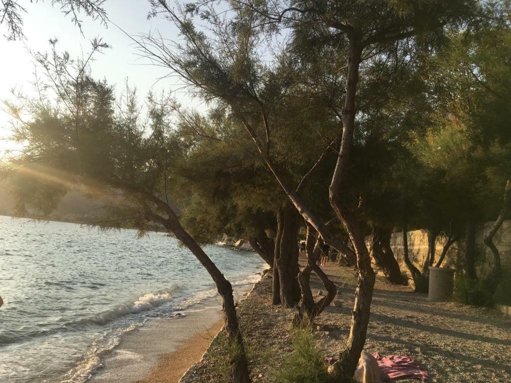 Apartmani Mirta Omis Omiš Exterior foto